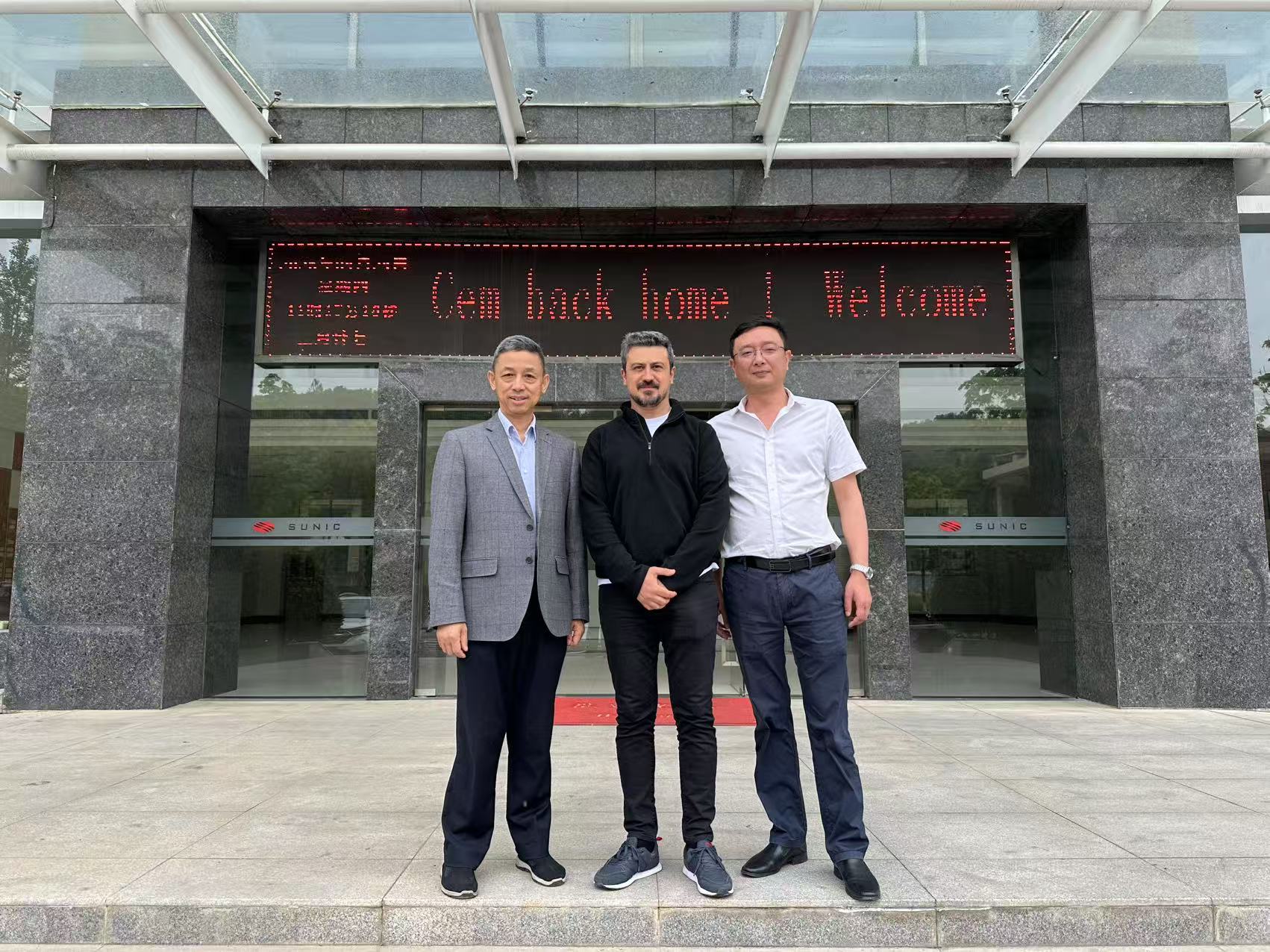 Customer Visit to ARGUS Factory