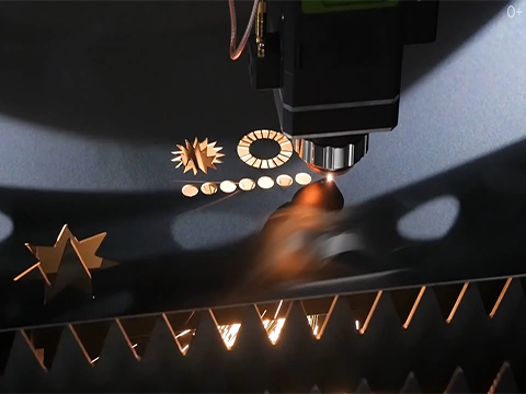 HOW TO CHOOSE A RIGHT FIBER LASER METAL CUTTING MACHINE
