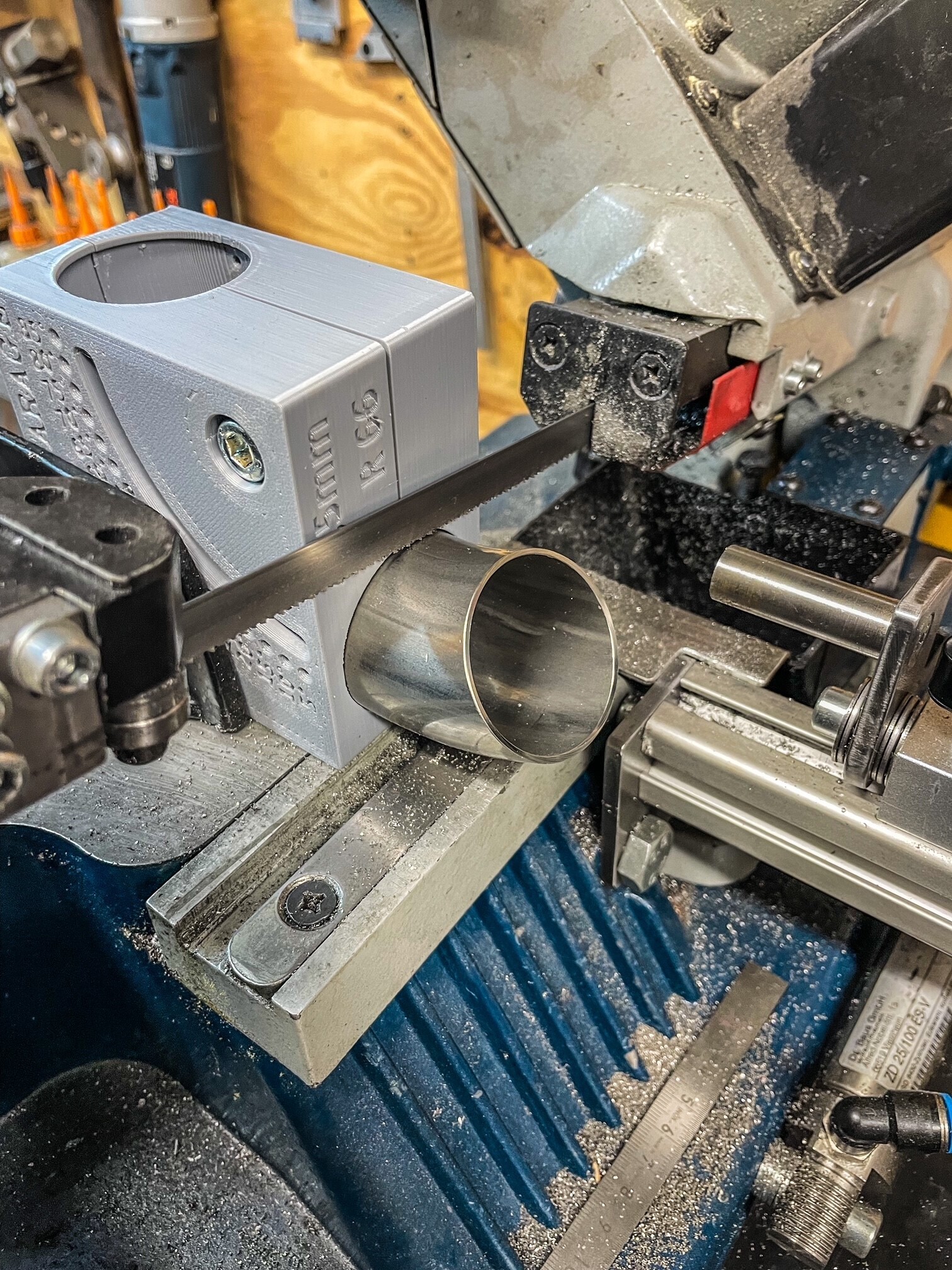 laser tube cutting vs traditional sawing