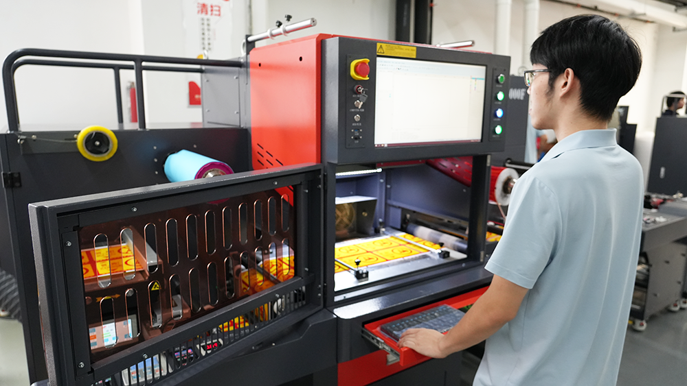 adhesive label cutting
